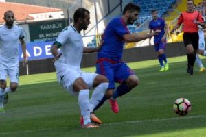 Kardemir Karab&uuml;kspor ile Giresunspor yenişemedi