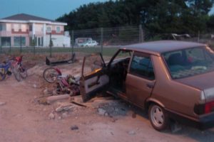 Otomobille motosiklet &ccedil;arpıştı: 1 &ouml;l&uuml;