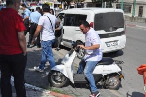 Bursa'da &ccedil;alınan elektrikli bisikletini buldu, hırsızı yakalattı