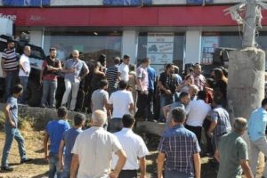 Tunceli'de polis aracı yaşlı kadına &ccedil;arptı: 1 &ouml;l&uuml;