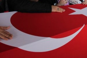 Yaralı asker şehit oldu