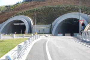 Ovit T&uuml;neli'nde son 400 metre