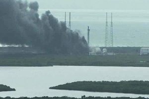 SpaceX Falcon 9 roketi testi sırasında patlama