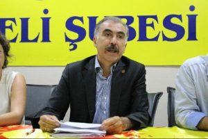 Karaca: G&ouml;revden almalar tarihe kara bir safya olarak ge&ccedil;ecek