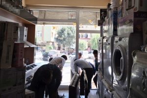 Şemdinli'de bir iş yeri tarandı