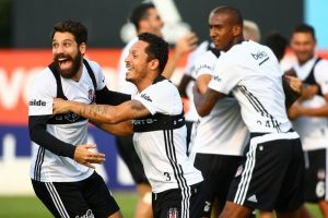 Beşiktaş Karab&uuml;kspor mesaisinde
