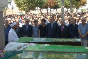 Cenaze t&ouml;renine Cumhurbaşkanı ve Başbakan da katıldı