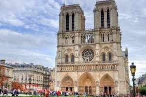 Paris'i alarma ge&ccedil;iren gelişme