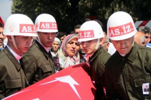 Suriye'de şehit d&uuml;şen uzman &ccedil;avuşa veda