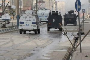 Y&uuml;ksekova'daki sokağa &ccedil;ıkma yasağı uzatıldı