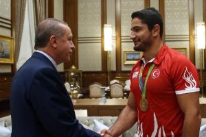 Cumhurbaşkanı Erdoğan, olimpiyat madalyalı sporcuları kabul etti