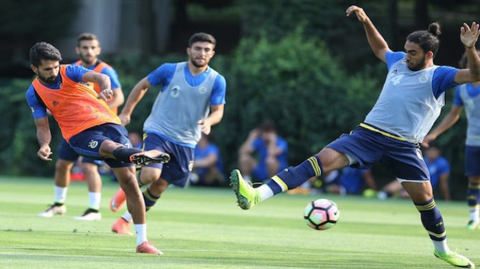 Fenerbah&ccedil;e, gen&ccedil; stopere imza attırıyor