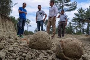 Roma d&ouml;nemine ait y&uuml;zlerce taş g&uuml;lle bulundu