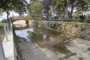 Bursa Mudanya'da dereler mikrop sa&ccedil;ıyor
