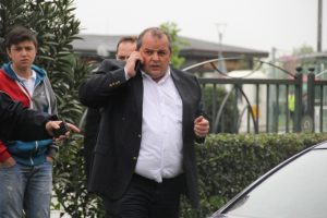 Ak Partili il&ccedil;e başkanına FET&Ouml; g&ouml;zaltısı