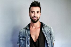 Tan 8'inci alb&uuml;m&uuml; i&ccedil;in st&uuml;dyoda