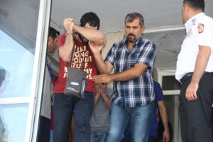 Hatay'da IŞİD operasyonu: 10 g&ouml;zaltı