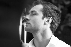 Jude Law g&uuml;nah &ccedil;ıkardı!