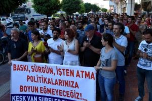 Eğitim-Sen'den ihra&ccedil;lara basın a&ccedil;ıklamasıyla protesto
