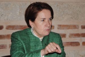 İhra&ccedil; sonrası Meral Akşener'den ilk a&ccedil;ıklama