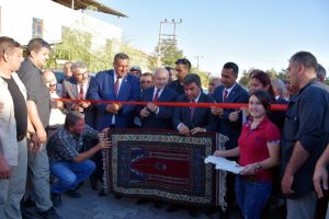 Kılı&ccedil;daroğlu 4,5 kilometrelik asfalt yolu a&ccedil;tı