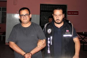 Devlet sırları baktığı dosyanın belgeleriymiş