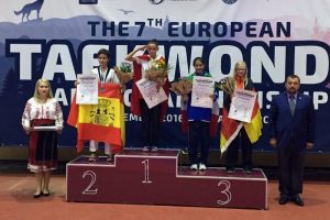Milli yıldızlar Taekwondo Şampiyonası'na hızlı başladı