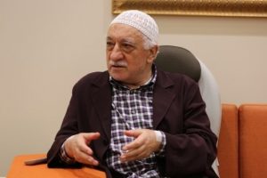 FET&Ouml; elebaşı G&uuml;len'in diş&ccedil;isi 26 kez ABD'ye gitmiş
