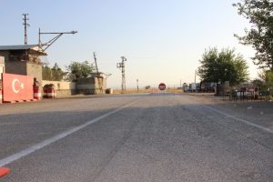 Diyarbakır'da 13 mahallede sokağa &ccedil;ıkma yasağı