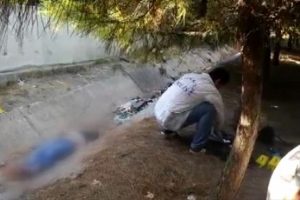 Parkta oynayan &ccedil;ocuklar ceset buldu