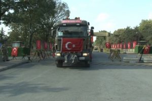 Askeri ara&ccedil;lar Mehter Marşı ile uğurlandı