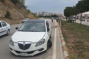 340 promil alkoll&uuml; s&uuml;r&uuml;c&uuml; 11 ağacı devirerek durabildi