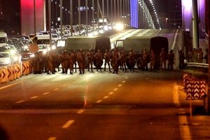Darbecilere silahları veren o hain ortaya &ccedil;ıktı