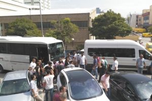 İzmir Adliyesi karıştı: 25 avukat g&ouml;zaltında