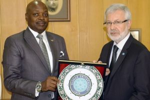 Ruanda lisans&uuml;st&uuml; eğitimde işbirliği arayışında