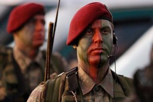 IŞİD'in kabusu: Bordo Bereliler &ccedil;ifte harekata hazırlanıyor