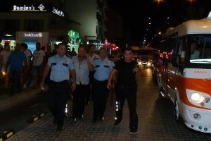 Marmaris'te yol verme kavgası: 2 yaralı