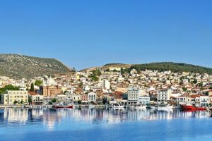 Midilli Adası'na tatilci akını başladı