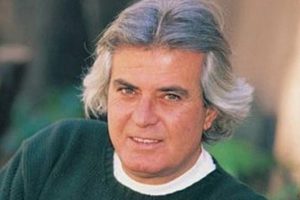 Tarık Akan'dan haber var