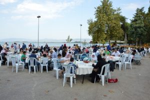 T&uuml;rk&ccedil;e &ouml;ğrenen Suriyeli m&uuml;lteciler Bursa'da piknikte buluştu