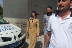 Bursa'da aranan FET&Ouml;'n&uuml;n ablası yakalandı!