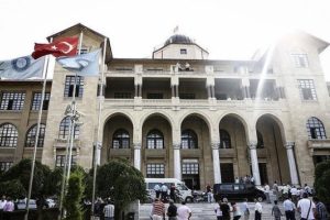 Gazi &Uuml;niversitesi eski dekanı FET&Ouml;'den tutuklandı