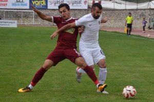 İneg&ouml;lspor sahasında farklı mağlup oldu
