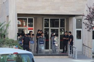 Batman'ın 4 belediyesine kayyum atandı