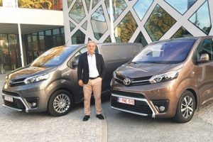 Toyota'nın hafif ticari aracını T&uuml;rkler yerine Fransızlar &uuml;retiyor