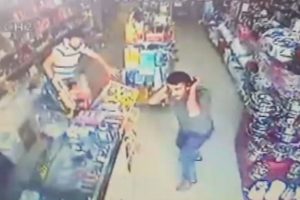 Van'daki bombalı saldırı anı kamerada