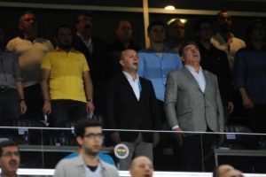 "Fenerbah&ccedil;e galibiyeti taraftarlarımıza armağan olsun"