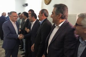 Ağbal: Eşkıya belediyenin i&ccedil;erisine girmiş