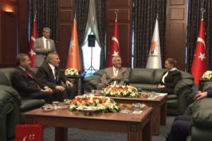 AK Parti'ye bayram ziyaretlerinde g&uuml;ndem ter&ouml;r oldu