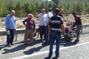 Motosiklet takla attı: 1 yaralı
